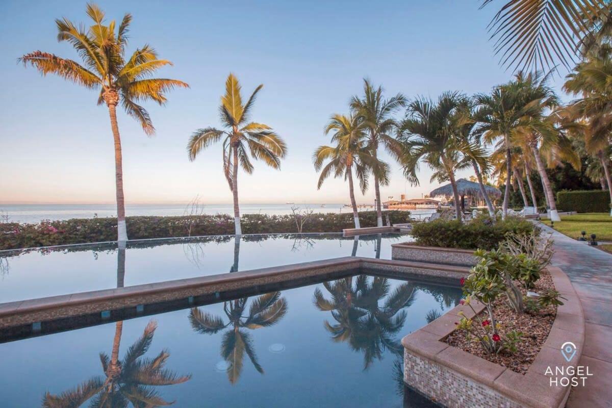 Private Oceanview Balcony & Infinity Pool Onsite Villa La Paz Exteriör bild