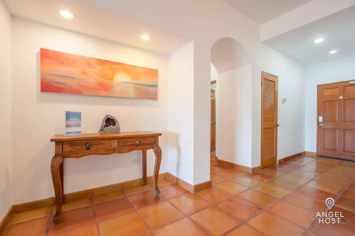 Private Oceanview Balcony & Infinity Pool Onsite Villa La Paz Exteriör bild